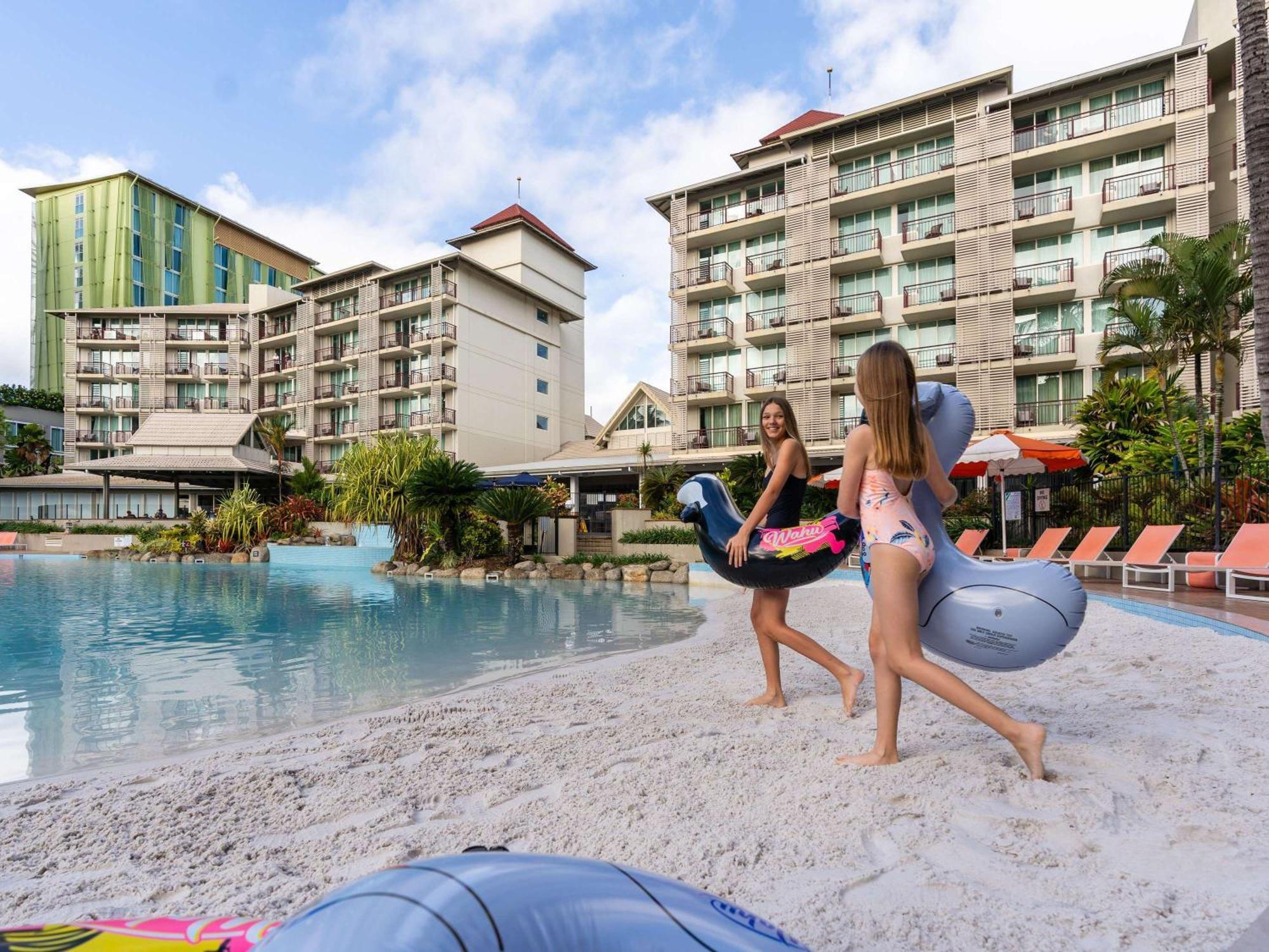 Novotel Cairns Oasis Resort Exterior foto